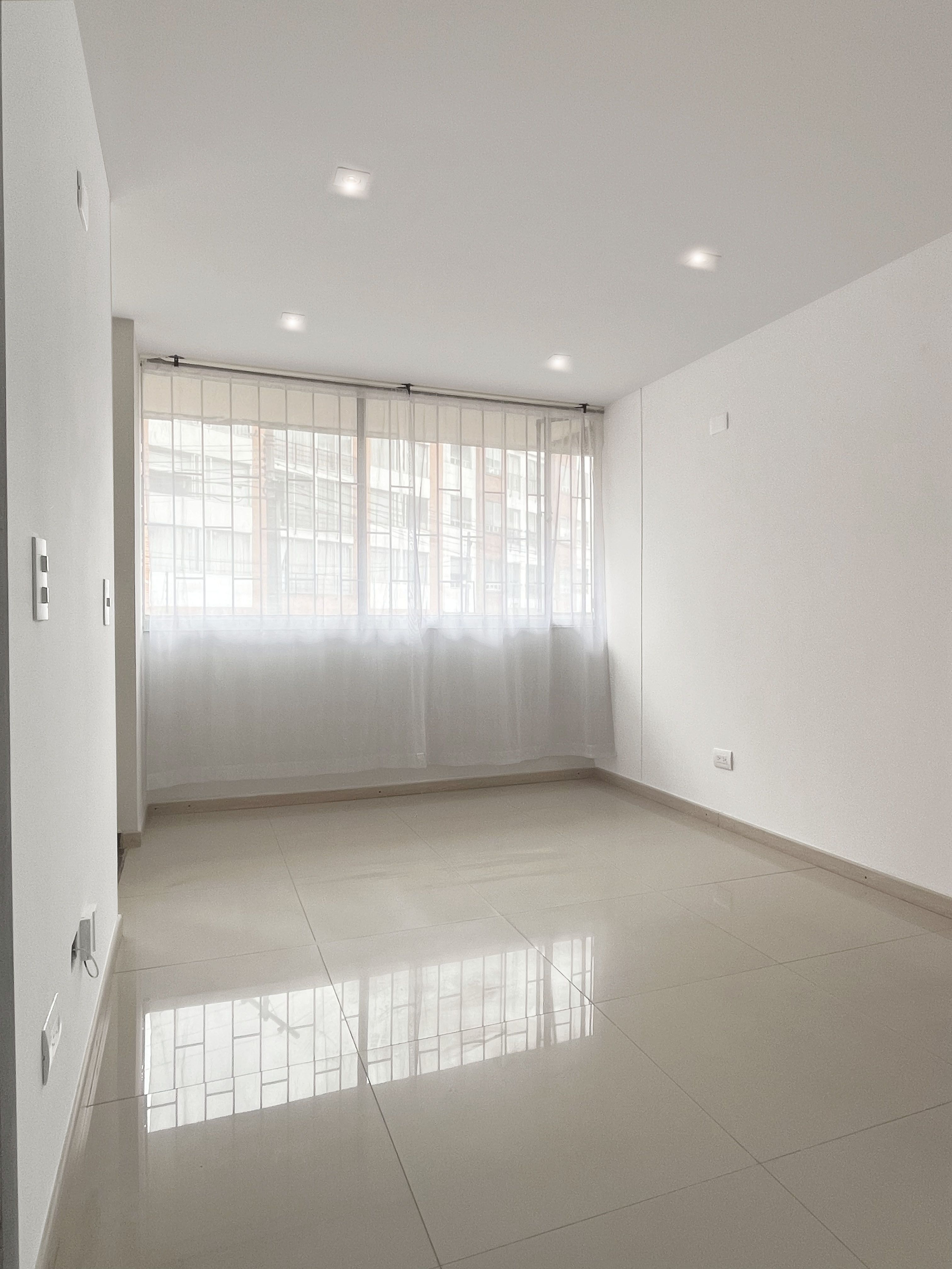 Apartaestudio en arriendo Cundinamarca Bogotá San Joaquín 32 m2 Habitaciones 1 Baños 1 Garajes 0 Precio $1290000