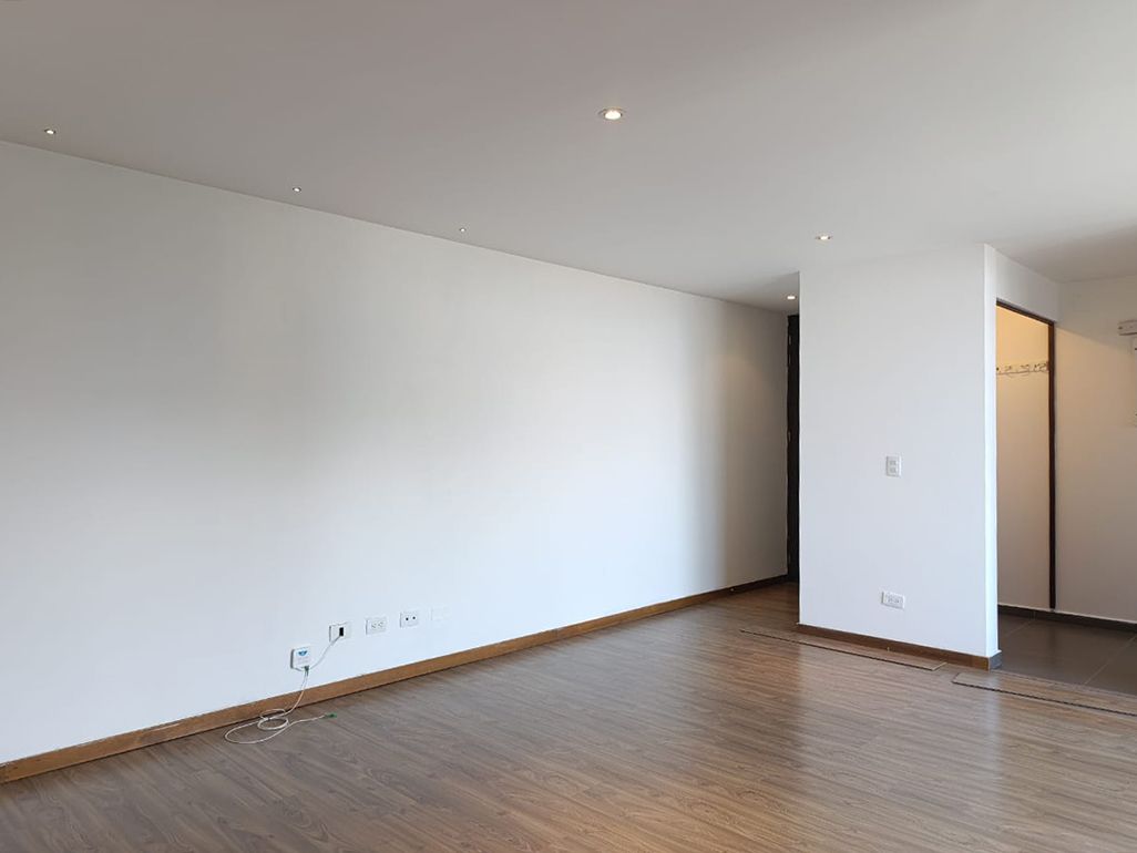 Apartamento en arriendo Antioquia Medellín Naranjitos 75 m2 Habitaciones 2 Baños 2 Garajes 0 Precio $4200000