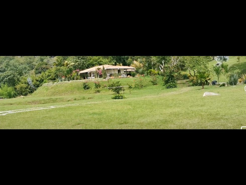 Finca en venta Antioquia Copacabana Copacabana 32000 m2 Habitaciones 2 Baños 2 Garajes 0 Precio $9600000000