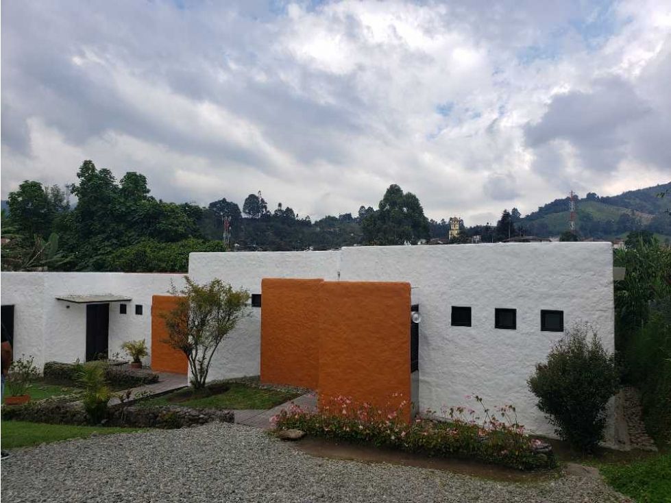Finca en venta Quindío Salento Salento 184 m2 Habitaciones 4 Baños 4 Garajes 6 Precio $2300000000