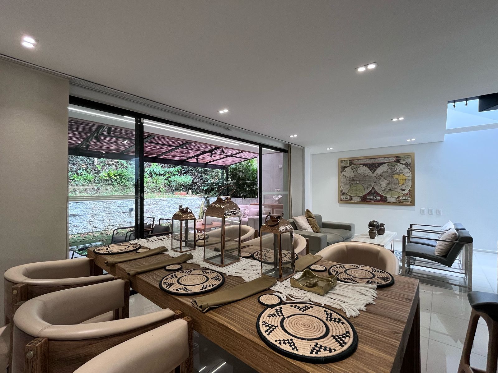 Casa en arriendo Antioquia Envigado Las Palmas 202 m2 Habitaciones 3 Baños 4 Garajes 2 Precio $15800000