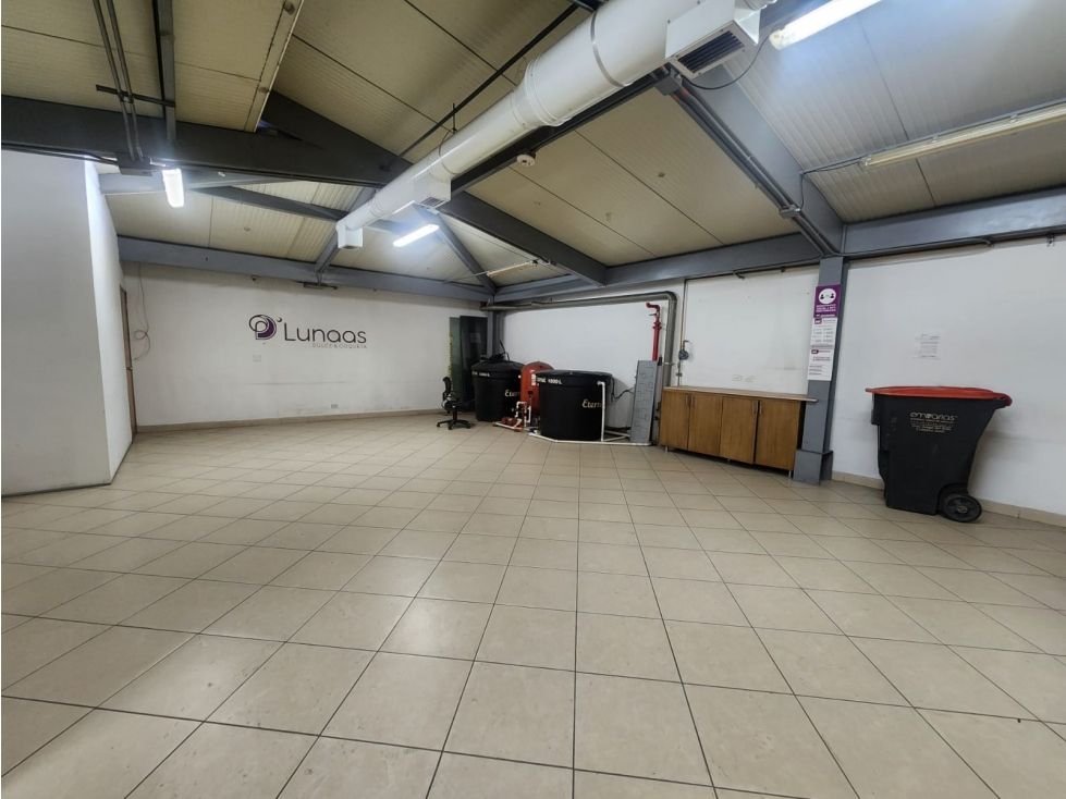 Bodega en arriendo Antioquia Medellín Lorena 1900 m2 Habitaciones 0 Baños 0 Garajes 0 Precio $55000000