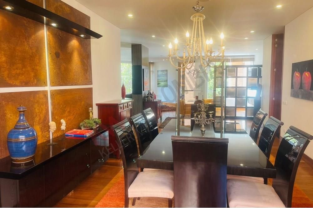 Apartamento en arriendo Cundinamarca Bogotá Los Rosales 287 m2 Habitaciones 3 Baños 4 Garajes 2 Precio $20000000