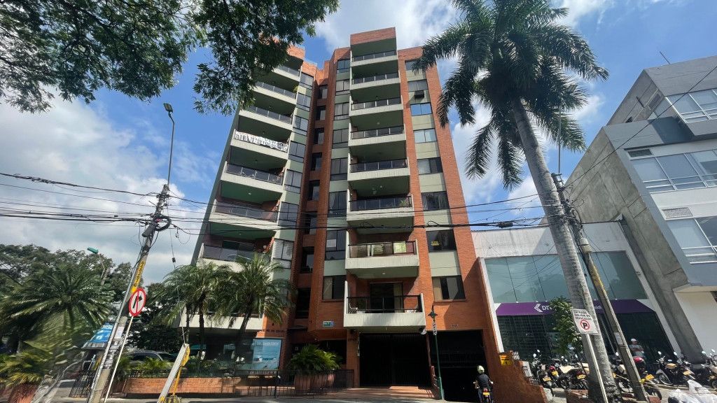 Apartamento en venta Valle Del Cauca Cali Centenario 120 m2 Habitaciones 3 Baños 3 Garajes 2 Precio $385000000