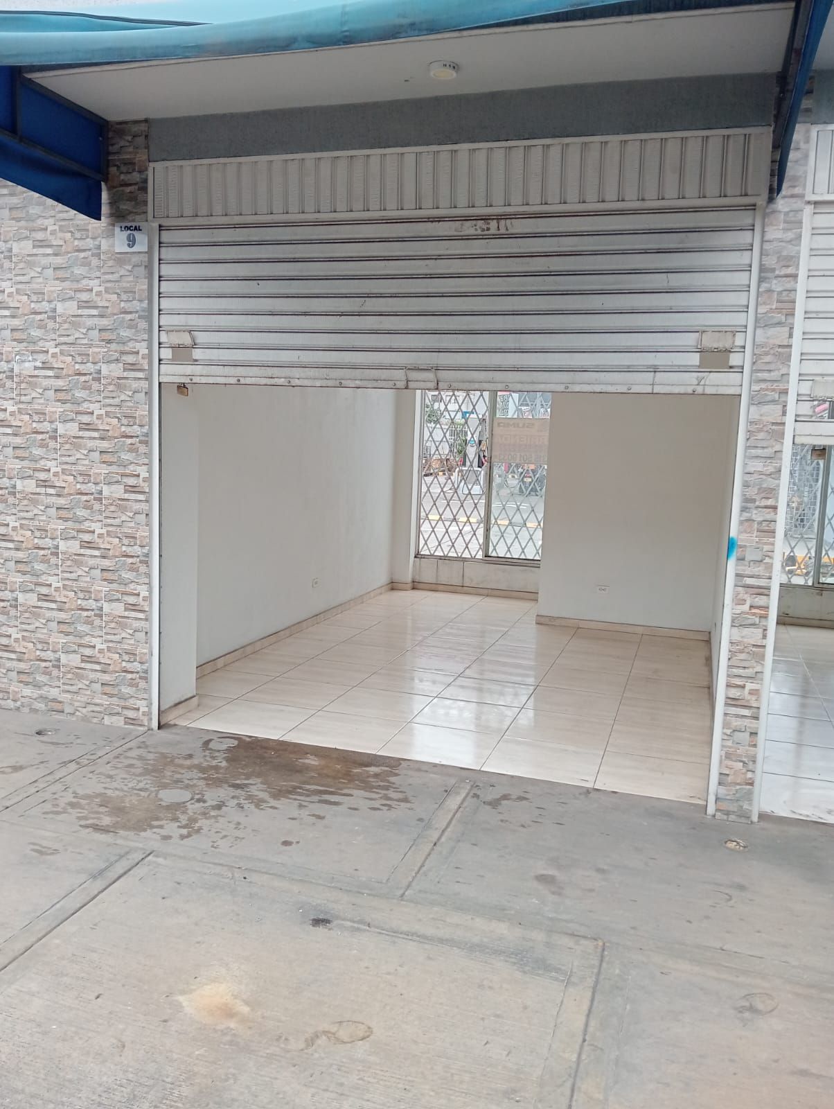 Local en arriendo Valle Del Cauca Cali Sucre 12 m2 Habitaciones 0 Baños 1 Garajes 6 Precio $1207000