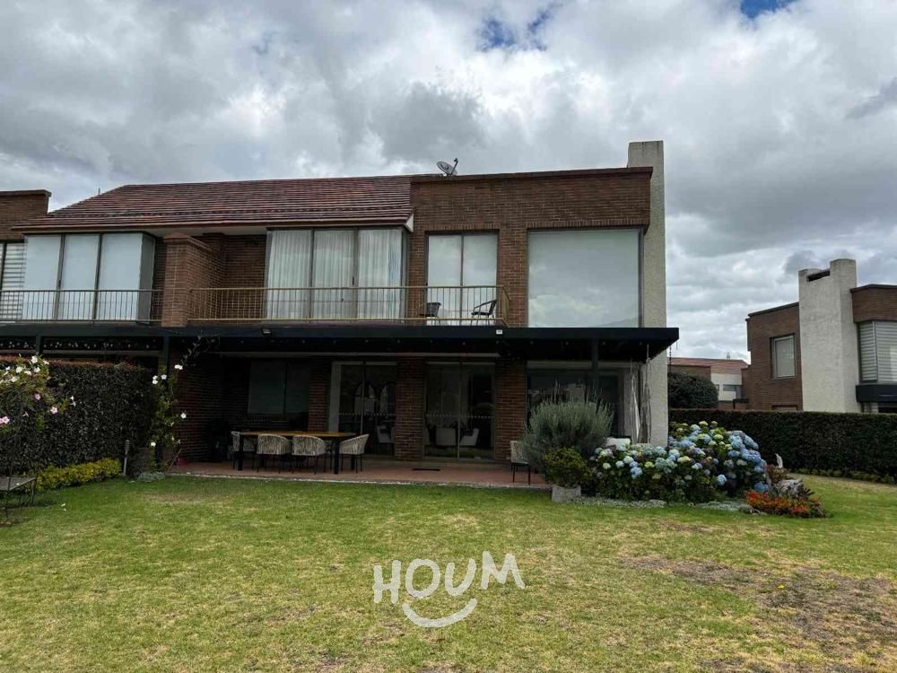 Casa en arriendo Cundinamarca Cota Cota 400 m2 Habitaciones 4 Baños 3 Garajes 2 Precio $7500000