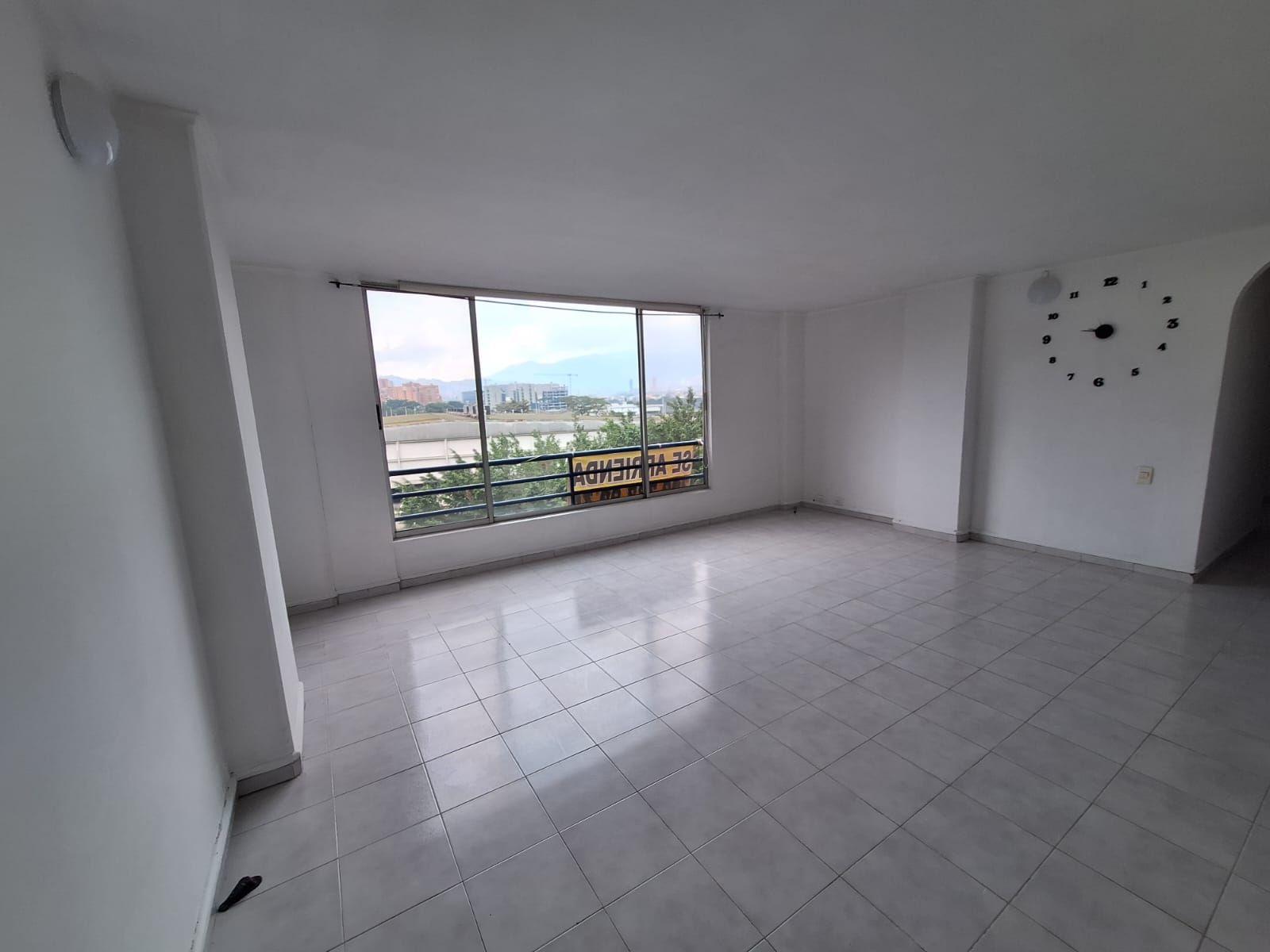 Apartamento en arriendo Antioquia Medellín Naranjitos 105 m2 Habitaciones 3 Baños 3 Garajes 2 Precio $3500000
