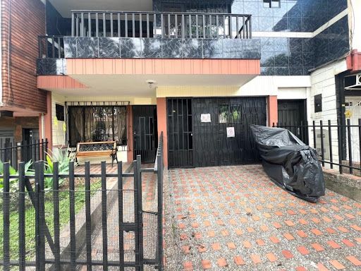 Casa en venta Antioquia Medellín El Danubio 228 m2 Habitaciones 6 Baños 3 Garajes 1 Precio $750000000
