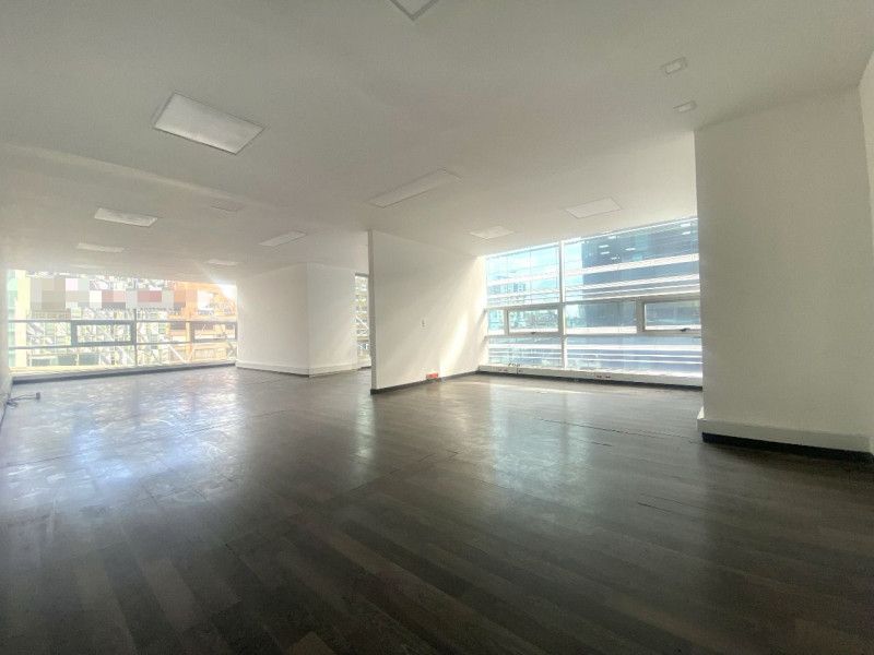 Oficina en venta Cundinamarca Bogotá Chico Norte Et Ii 82 m2 Habitaciones 0 Baños 2 Garajes 2 Precio $980000000