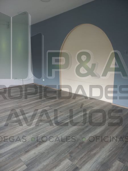 Bodega en arriendo Antioquia Medellín Tenche 300 m2 Habitaciones 0 Baños 2 Garajes 0 Precio $7000000