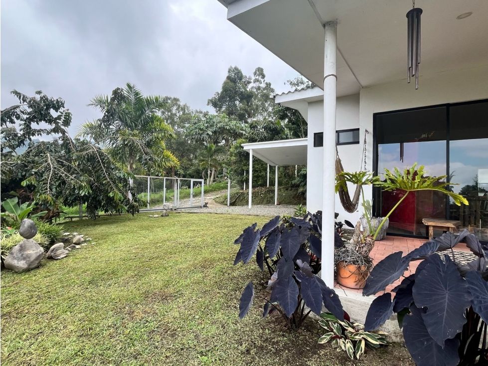 Casa Campestre en venta Caldas Manizales Manizales 225 m2 Habitaciones 4 Baños 4 Garajes 2 Precio $1300000000