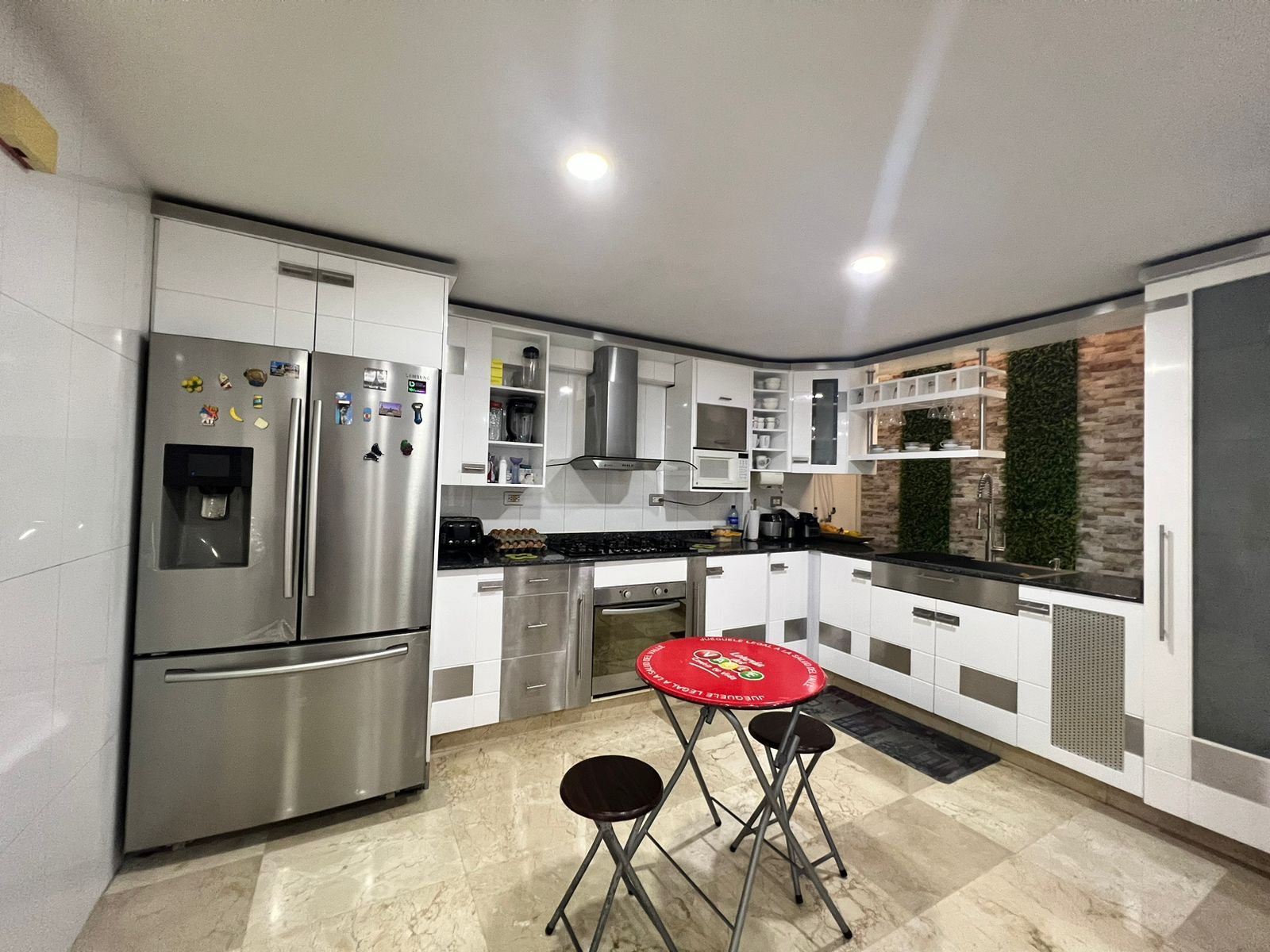 Casa en venta Valle Del Cauca Cali Santa Isabel 150 m2 Habitaciones 3 Baños 4 Garajes 2 Precio $550000000