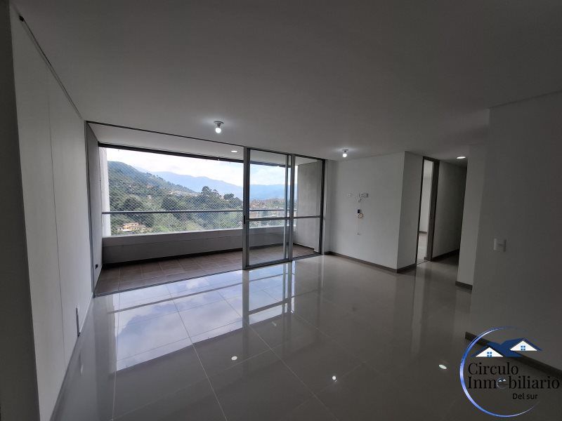 Apartamento en arriendo Antioquia Envigado El Salado 93 m2 Habitaciones 2 Baños 2 Garajes 2 Precio $3600000