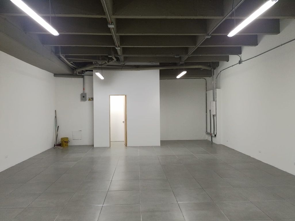 Local en arriendo Antioquia Medellín Urbanizacion Santa Maria De Oviedo 92 m2 Habitaciones 0 Baños 1 Garajes 0 Precio $20200000