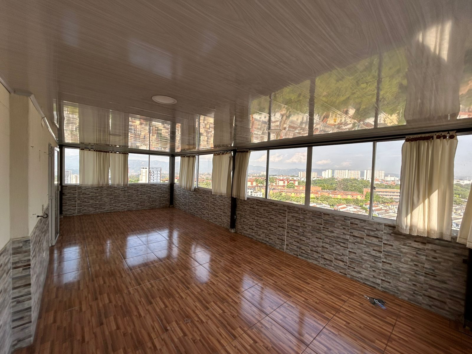 Apartamento en venta Santander Floridablanca Lagos Ii 150 m2 Habitaciones 4 Baños 3 Garajes 2 Precio $490000000