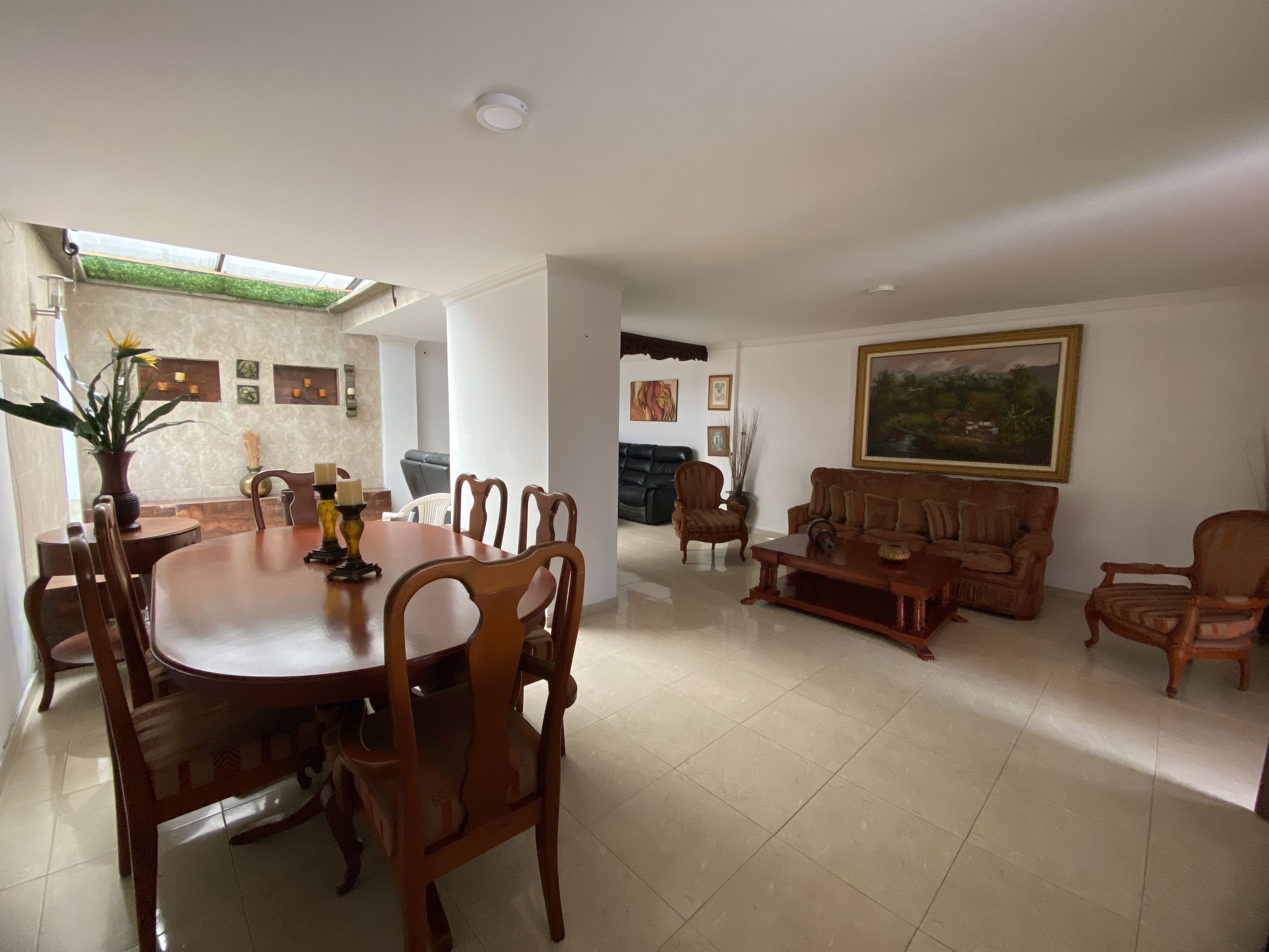 Casa en venta Valle Del Cauca Cali El Ingenio 202 m2 Habitaciones 4 Baños 4 Garajes 2 Precio $750000000