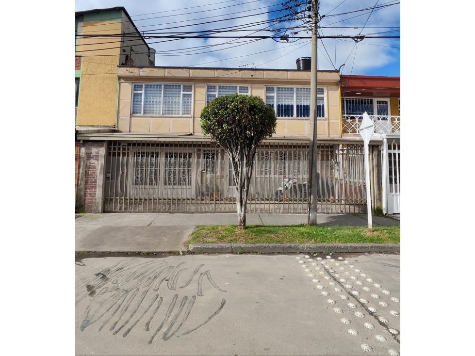 Casa en venta Cundinamarca Bogotá Bosque Popular 378 m2 Habitaciones 7 Baños 4 Garajes 4 Precio $950000000