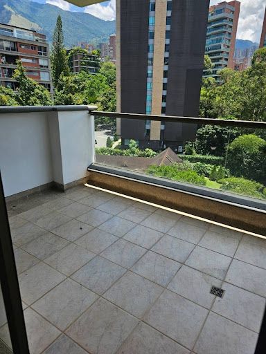 Apartamento en arriendo Antioquia Medellín Las Lomas No1 120 m2 Habitaciones 2 Baños 2 Garajes 1 Precio $5500000