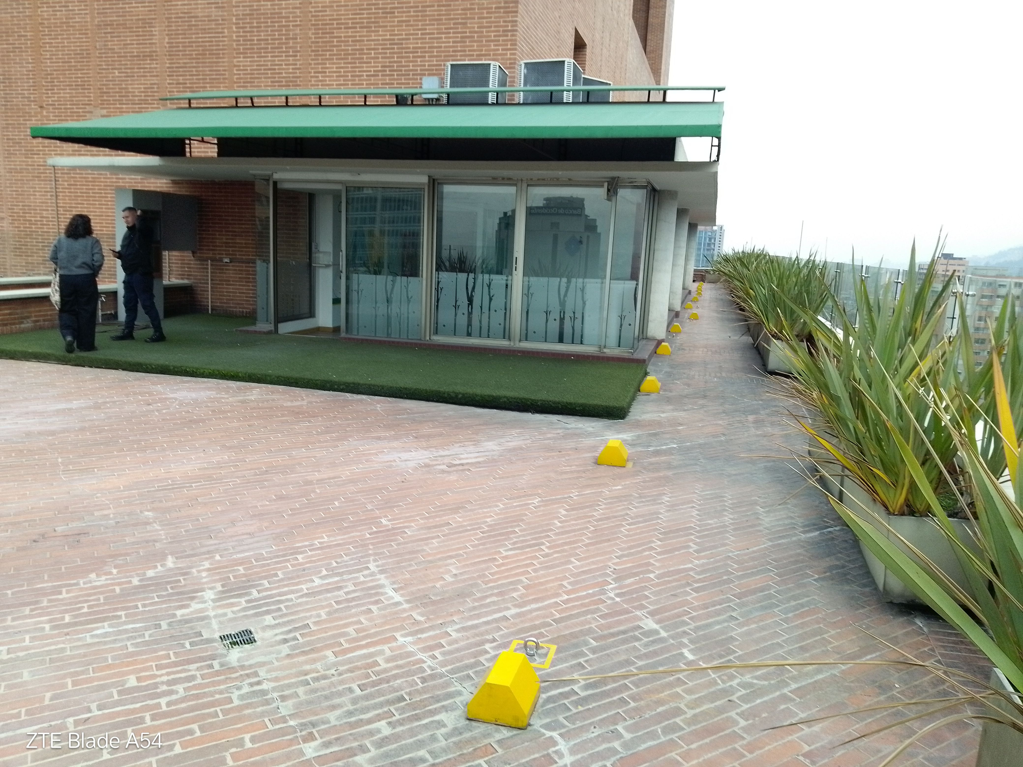 Oficina en arriendo Cundinamarca Bogotá Cr Quintas Del Recreo Et V 1958 m2 Habitaciones 0 Baños 6 Garajes 6 Precio $107690000