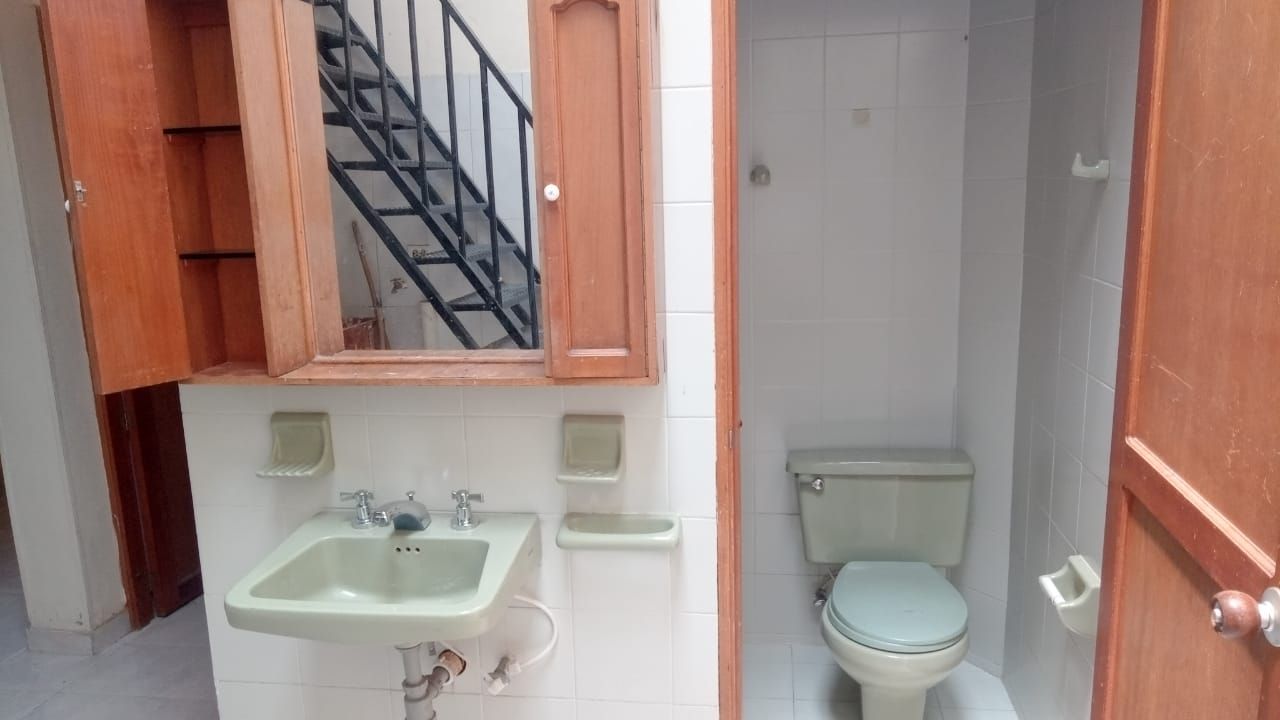 Casa en arriendo Antioquia Medellín Caicedo 106 m2 Habitaciones 3 Baños 1 Garajes 0 Precio $2500000