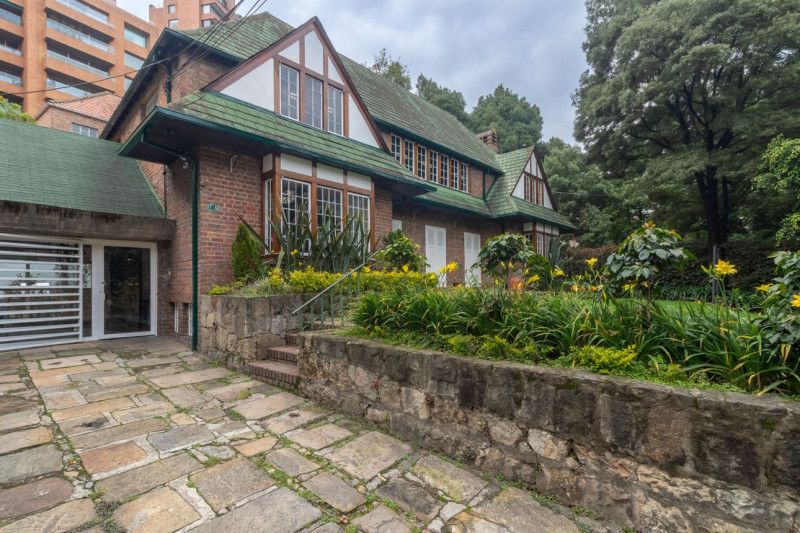 Casa en venta Cundinamarca Bogotá Bellavista 512 m2 Habitaciones 5 Baños 6 Garajes 2 Precio $6500000000