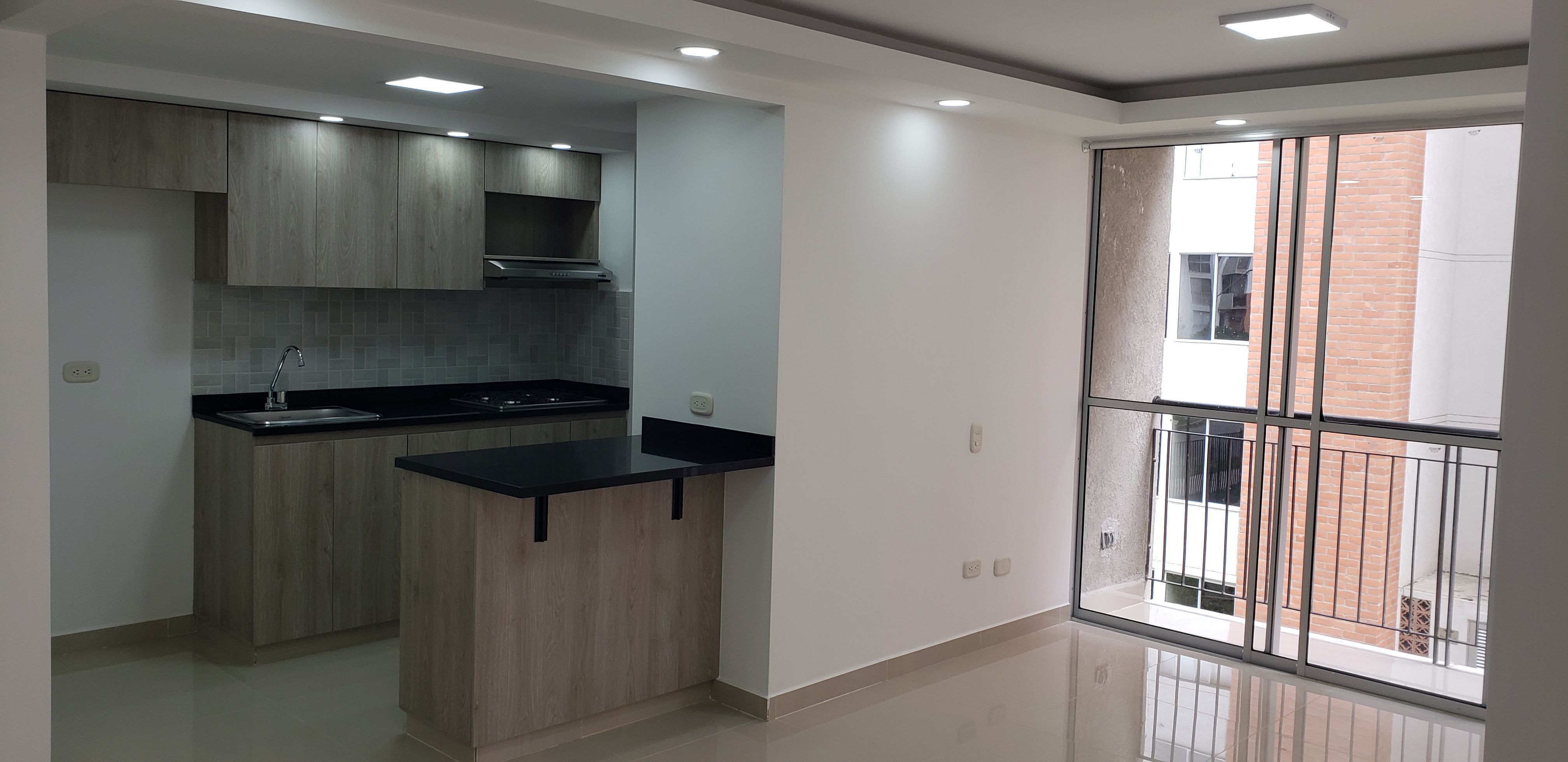 Apartamento en arriendo Valle Del Cauca Cali Multicentro 65 m2 Habitaciones 2 Baños 2 Garajes 0 Precio $1300000