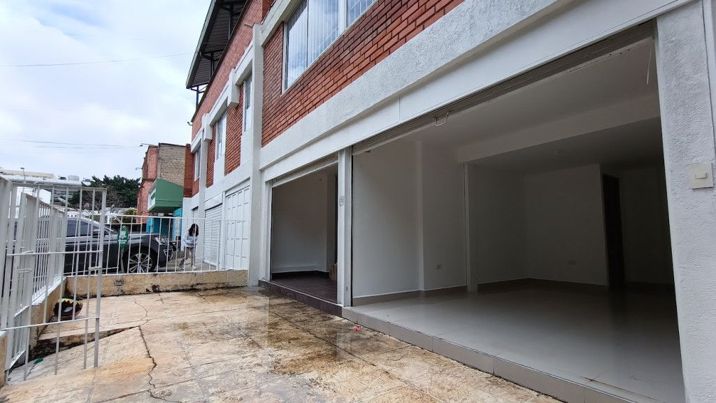 Local en arriendo Valle Del Cauca Cali Tequendama 22 m2 Habitaciones 0 Baños 1 Garajes 0 Precio $1800000