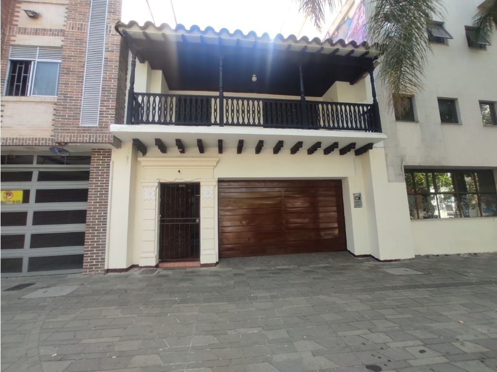 Casa en arriendo Antioquia Medellín Boston 400 m2 Habitaciones 4 Baños 4 Garajes 0 Precio $14000000