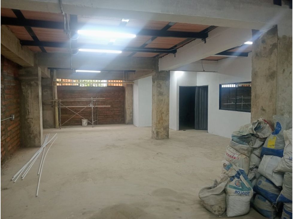 Bodega en arriendo Antioquia Medellín Prado 210 m2 Habitaciones 0 Baños 2 Garajes 0 Precio $5500000