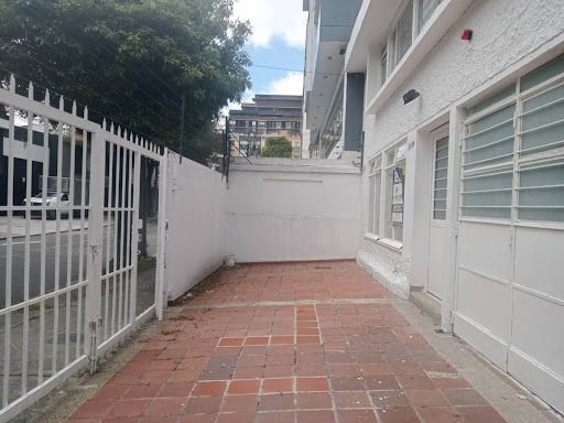 Casa en arriendo Cundinamarca Bogotá Santa Barbara Oriental 280 m2 Habitaciones 4 Baños 5 Garajes 1 Precio $6500000