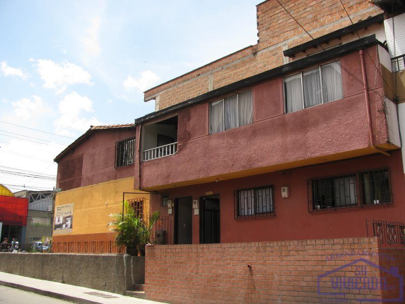 Edificio en venta Antioquia Medellín La Colina 205 m2 Habitaciones 7 Baños 6 Garajes 0 Precio $900000000