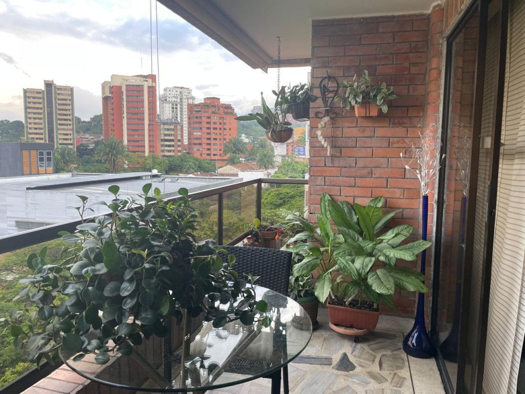 Apartamento en venta Valle Del Cauca Cali Centenario 146 m2 Habitaciones 3 Baños 3 Garajes 2 Precio $480000000