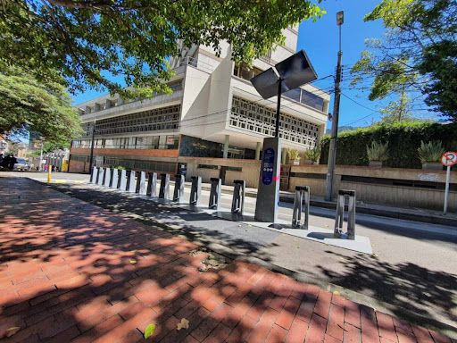 Oficina en arriendo Cundinamarca Bogotá San Diego 130 m2 Habitaciones 0 Baños 1 Garajes 0 Precio $6680000