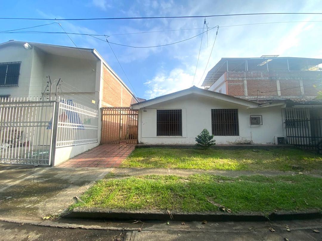 Casa en venta Valle Del Cauca Cali Vipasa 264 m2 Habitaciones 4 Baños 2 Garajes 2 Precio $450000000