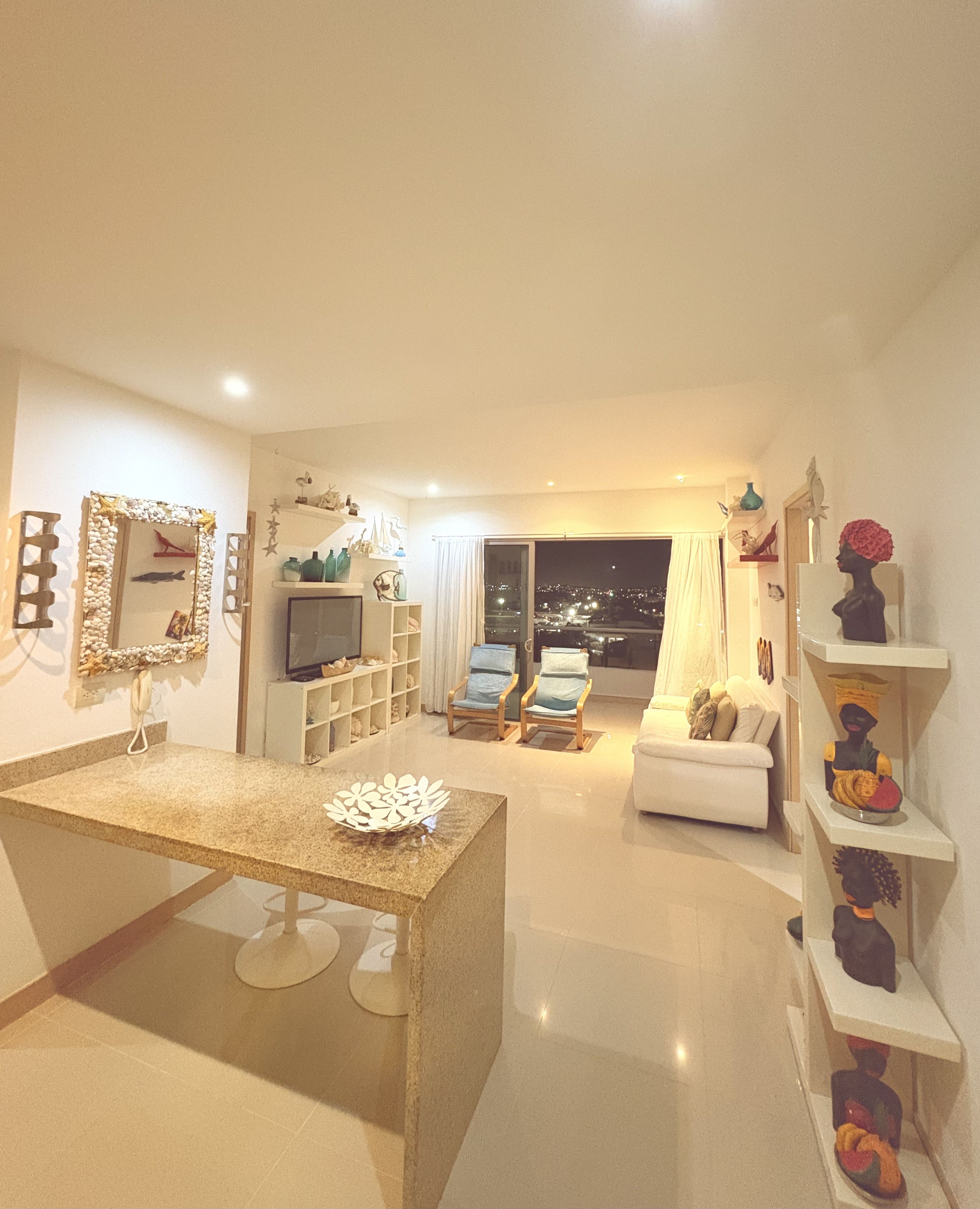 Apartamento en arriendo Bolívar Cartagena Crespo 106 m2 Habitaciones 2 Baños 2 Garajes 1 Precio $4750000