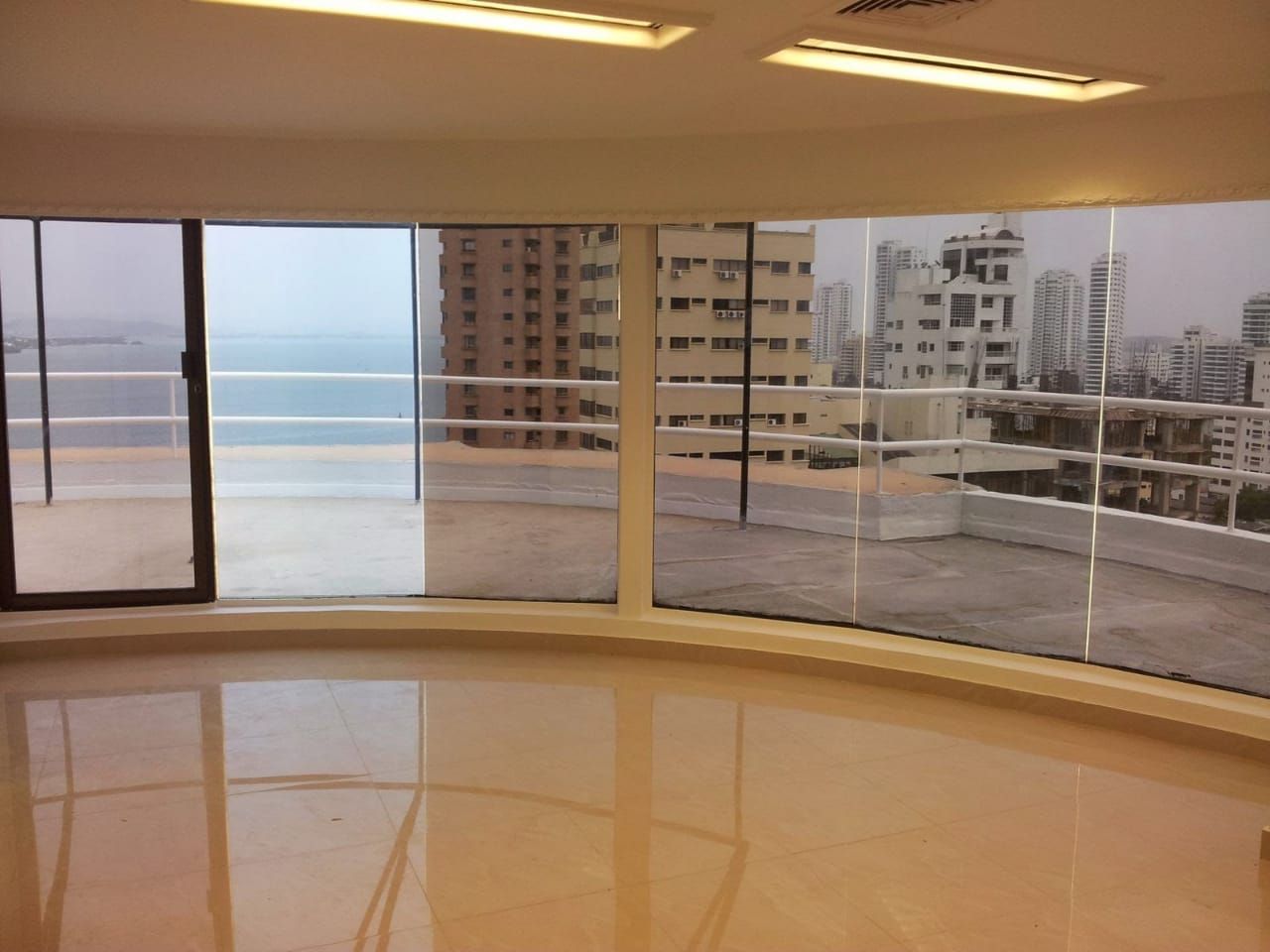 Oficina en arriendo Bolívar Cartagena Cr San Fernando 52 m2 Habitaciones 0 Baños 1 Garajes 1 Precio $4000000