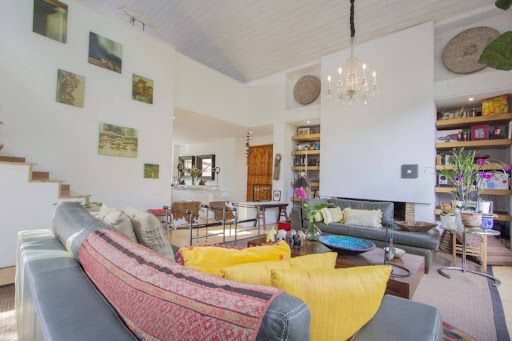 Casa en venta Cundinamarca Bogotá Cerros De Santa Barbara 261 m2 Habitaciones 3 Baños 3 Garajes 3 Precio $2800000000