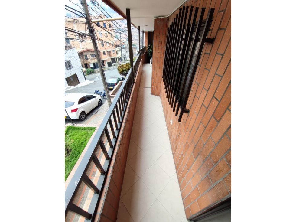Apartamento en venta Antioquia Medellín El Salvador 60 m2 Habitaciones 2 Baños 1 Garajes 0 Precio $230000000
