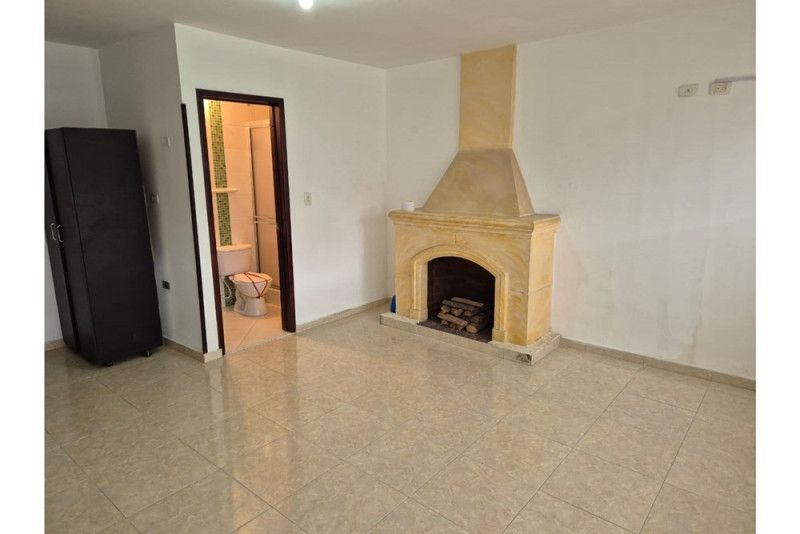 Edificio en venta Cundinamarca Bogotá Muequeta 350 m2 Habitaciones 12 Baños 12 Garajes 0 Precio $1280000000