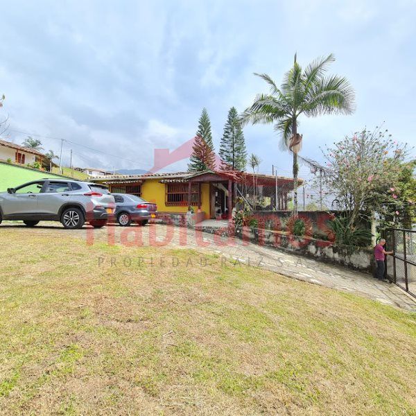Casa en venta Antioquia Medellín Santa Rosa De Lima 221 m2 Habitaciones 3 Baños 3 Garajes 1 Precio $850000000