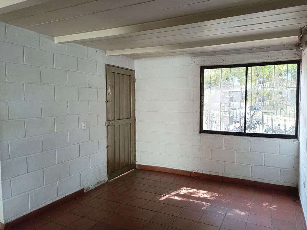 Apartamento en venta Antioquia Medellín La Gloria 86 m2 Habitaciones 3 Baños 1 Garajes 1 Precio $365000000