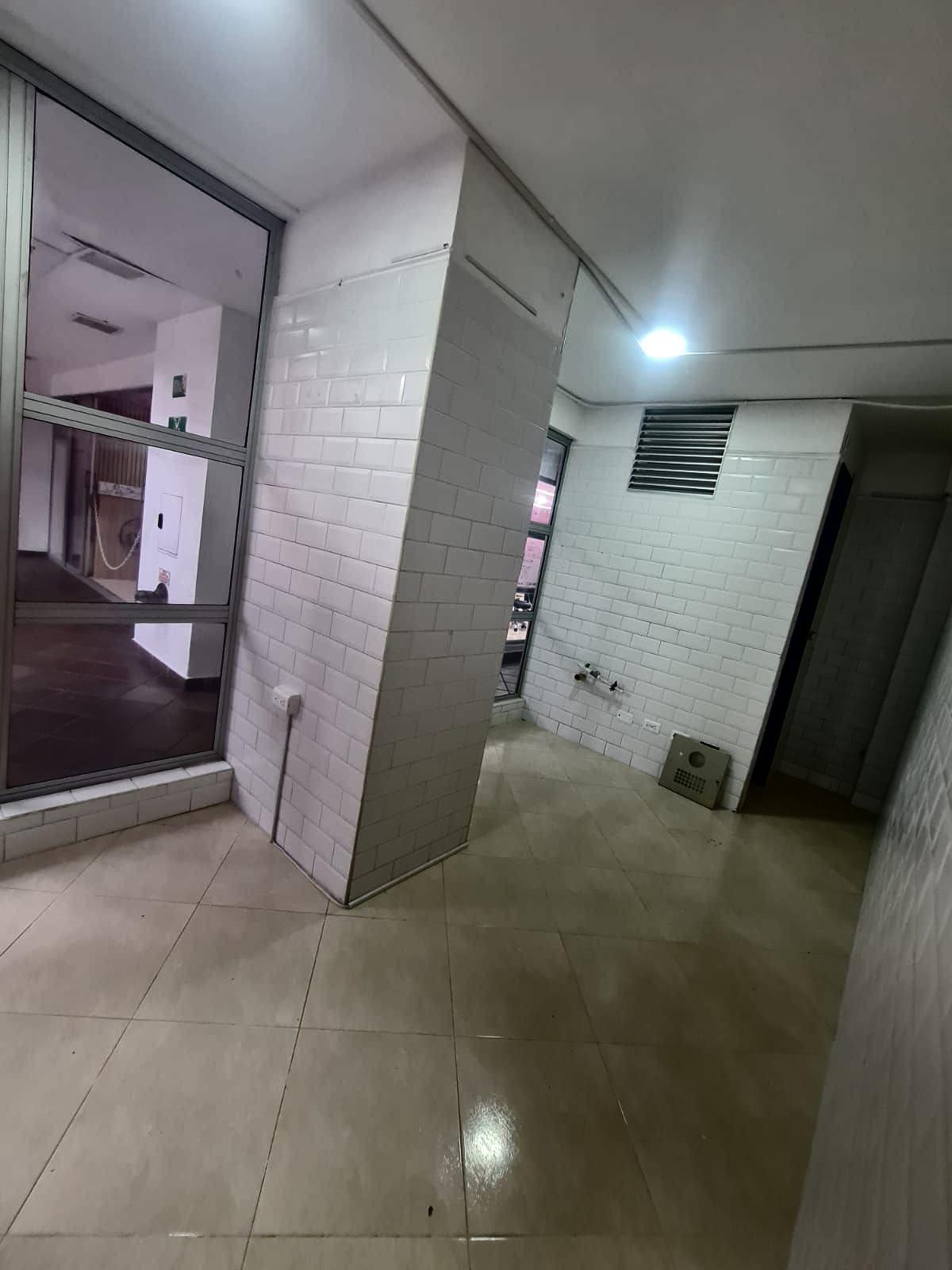 Local Comercial en arriendo Antioquia Medellín Boston 20 m2 Habitaciones 0 Baños 0 Garajes 0 Precio $2600000