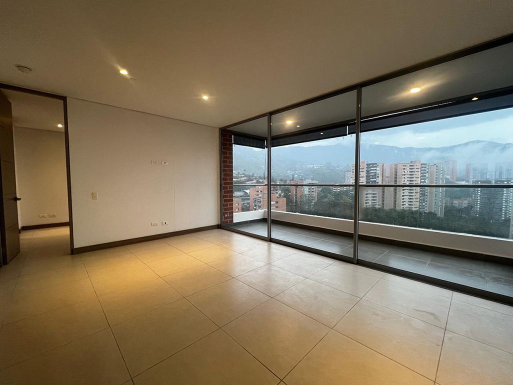 Apartamento en arriendo Antioquia Envigado El Esmeraldal 70 m2 Habitaciones 2 Baños 2 Garajes 2 Precio $4050000