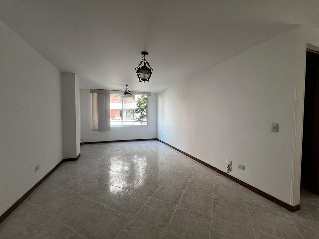 Apartamento en arriendo Antioquia Envigado Zúñiga 72 m2 Habitaciones 2 Baños 2 Garajes 1 Precio $3150000