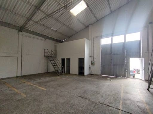Bodega en arriendo Antioquia Rionegro Santa Ana 404 m2 Habitaciones 0 Baños 4 Garajes 4 Precio $11586560