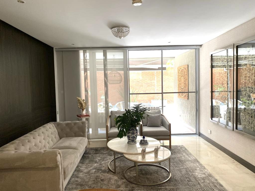 Apartamento en venta Valle Del Cauca Cali Sector Altos De Santa Isabel 170 m2 Habitaciones 3 Baños 4 Garajes 2 Precio $1200000000