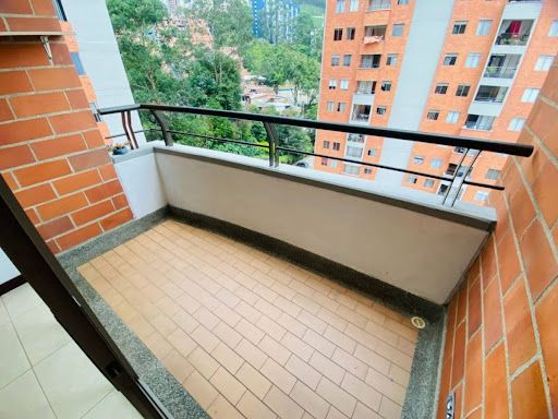 Apartamento en arriendo Antioquia Medellín Asomadera No1 60 m2 Habitaciones 2 Baños 2 Garajes 1 Precio $2800000