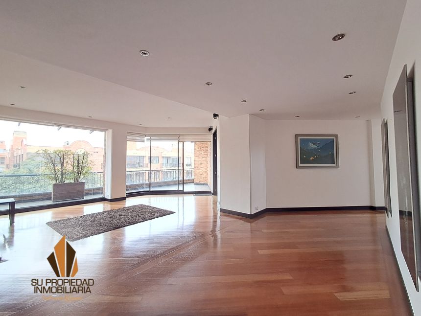 Apartamento en venta Cundinamarca Bogotá Santa Bibiana 337 m2 Habitaciones 5 Baños 7 Garajes 4 Precio $2700000000