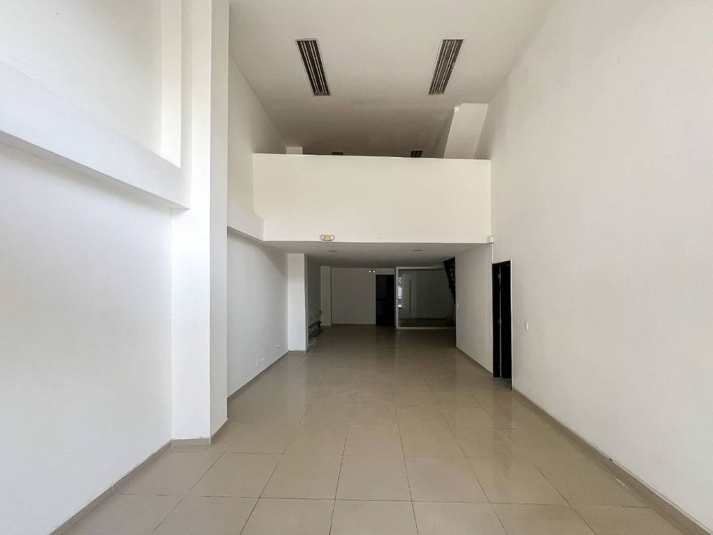 Local en arriendo Antioquia Envigado Alcalá 145 m2 Habitaciones 0 Baños 1 Garajes 0 Precio $8200000