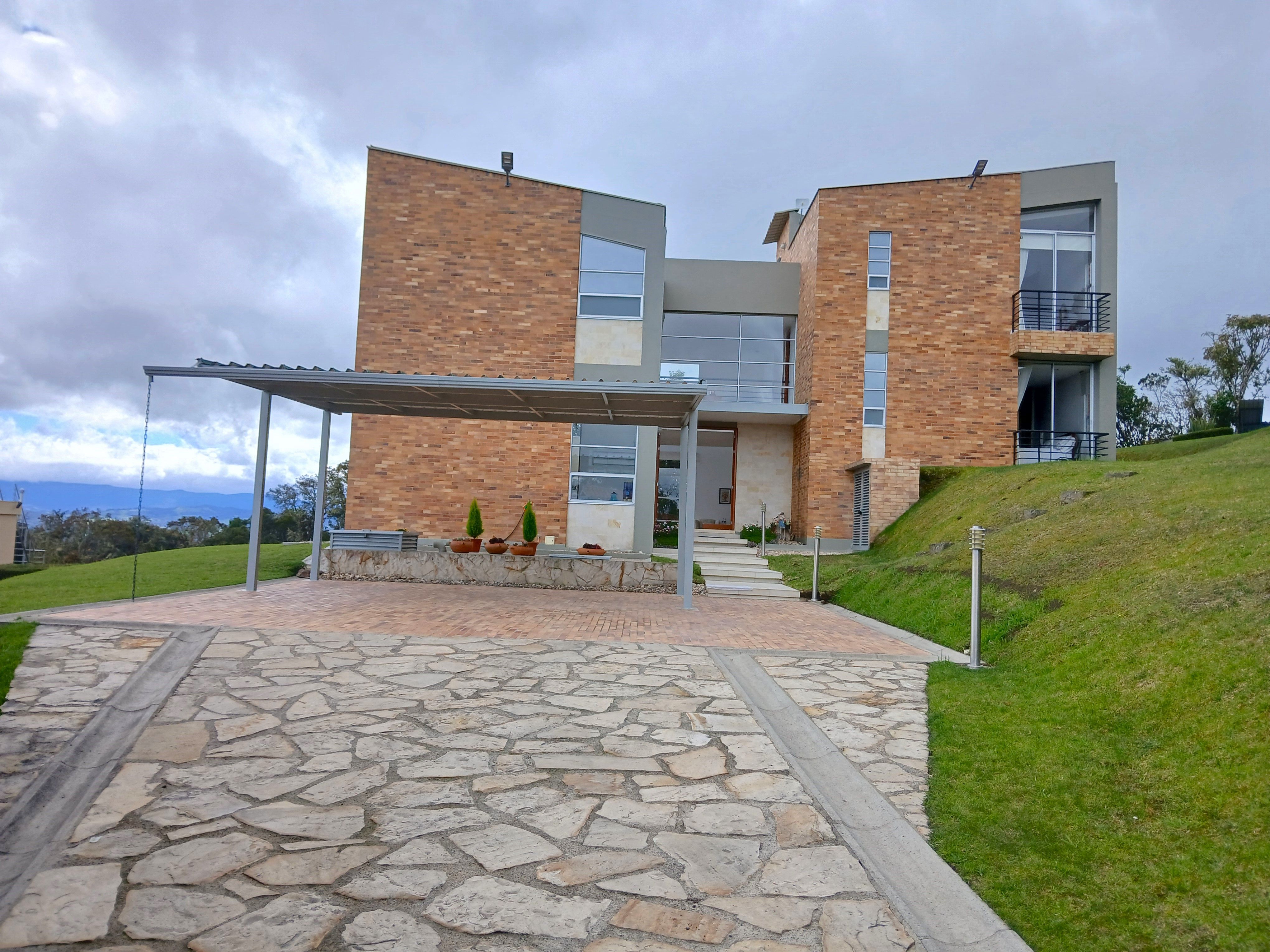 Casa Campestre en venta Cundinamarca Sopó Vereda Agua Caliente 2191 m2 Habitaciones 5 Baños 6 Garajes 3 Precio $1590000000